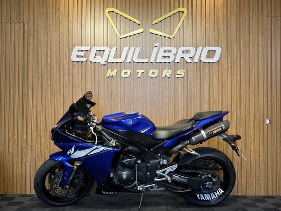 YAMAHA YZF R1 